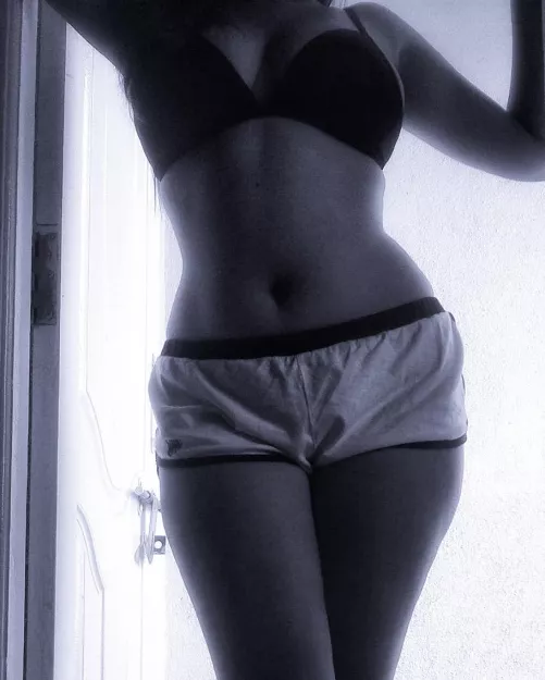 A little older pic of mine. Hope you like it. [F]