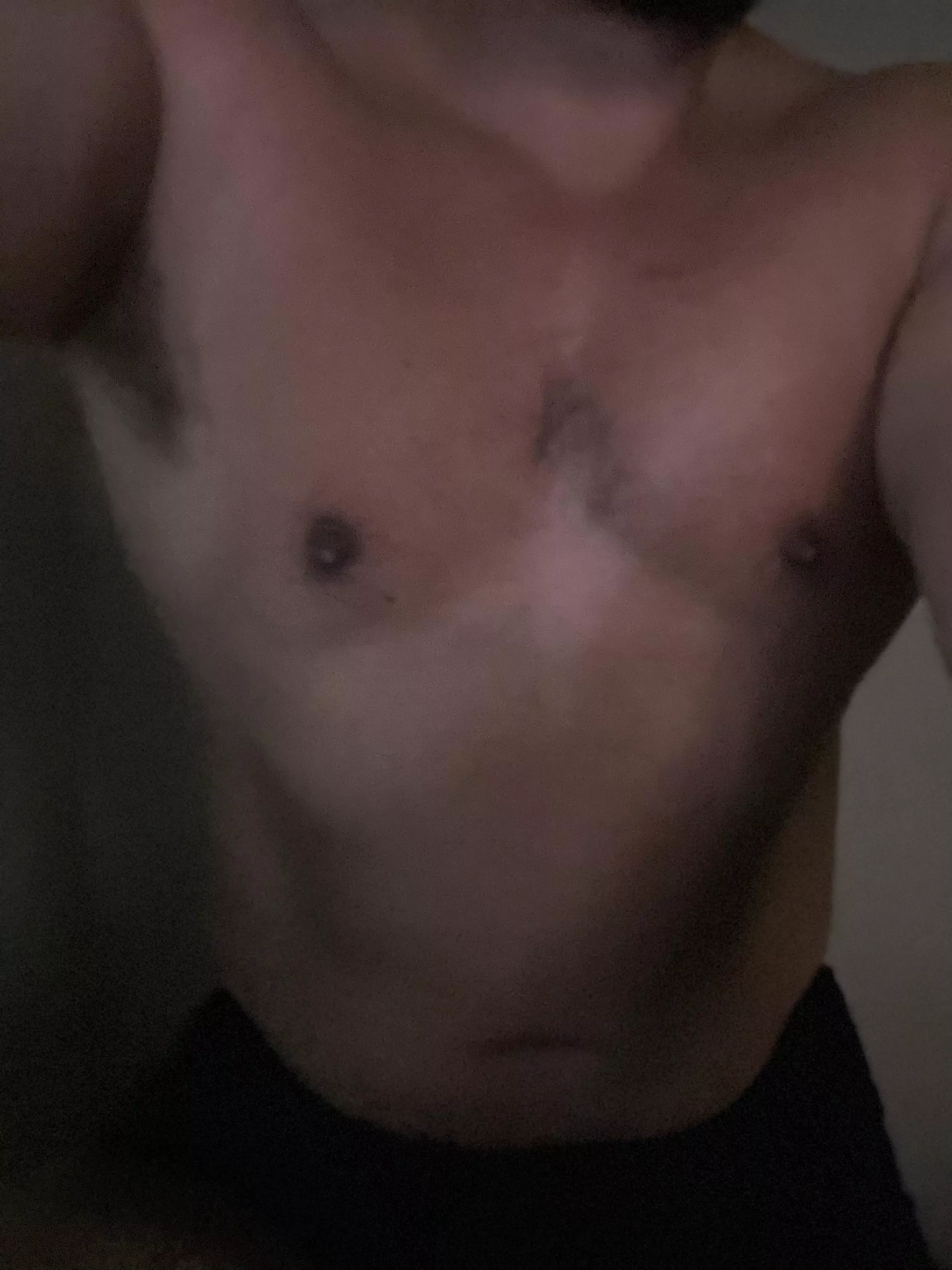 A little peak while getting a ride 🚴 on