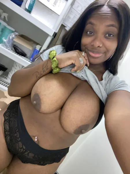 A quick flash at work ๐