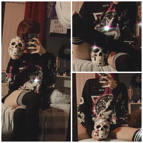 A skull is a great accessory 💕