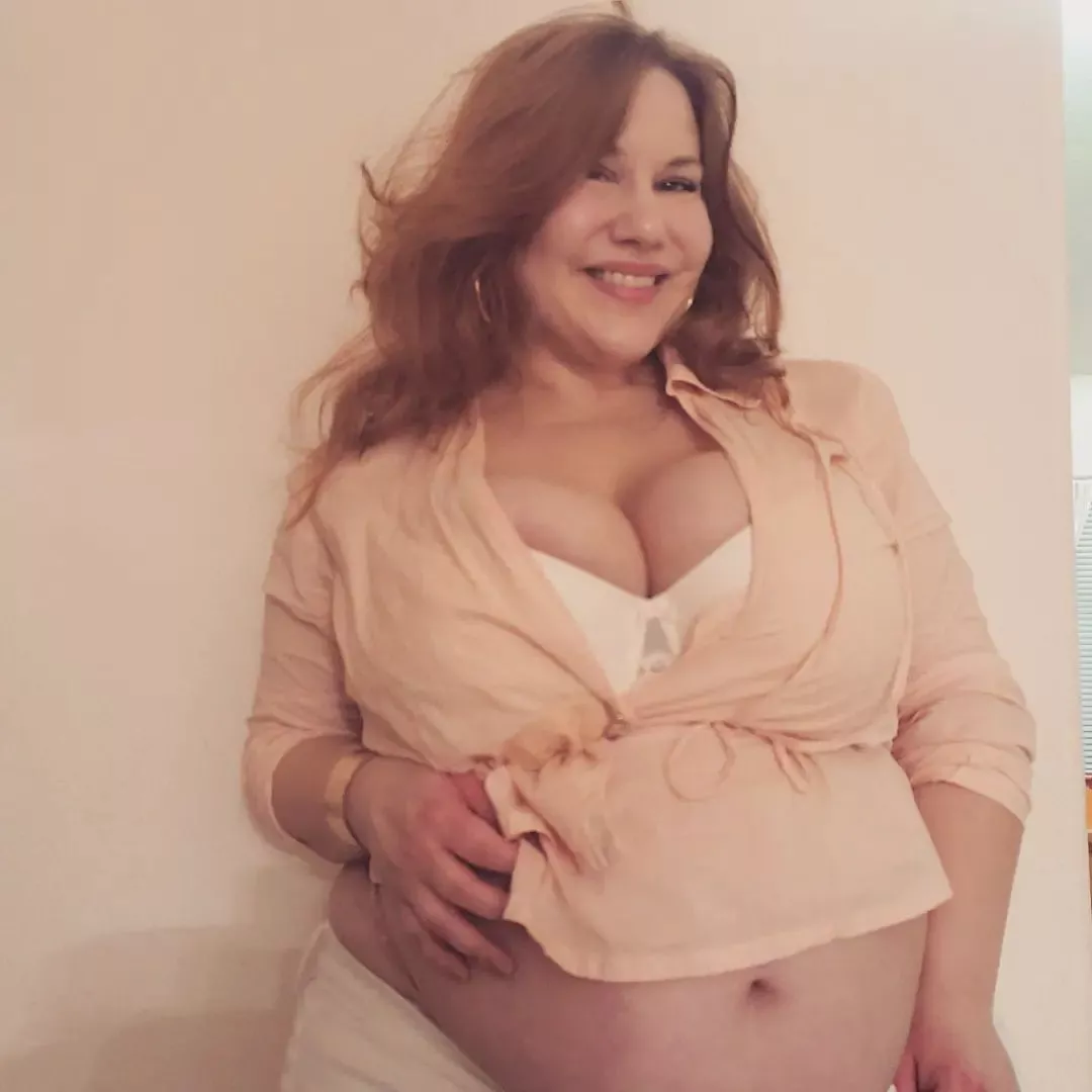 A Snack that likes Snacks🍑