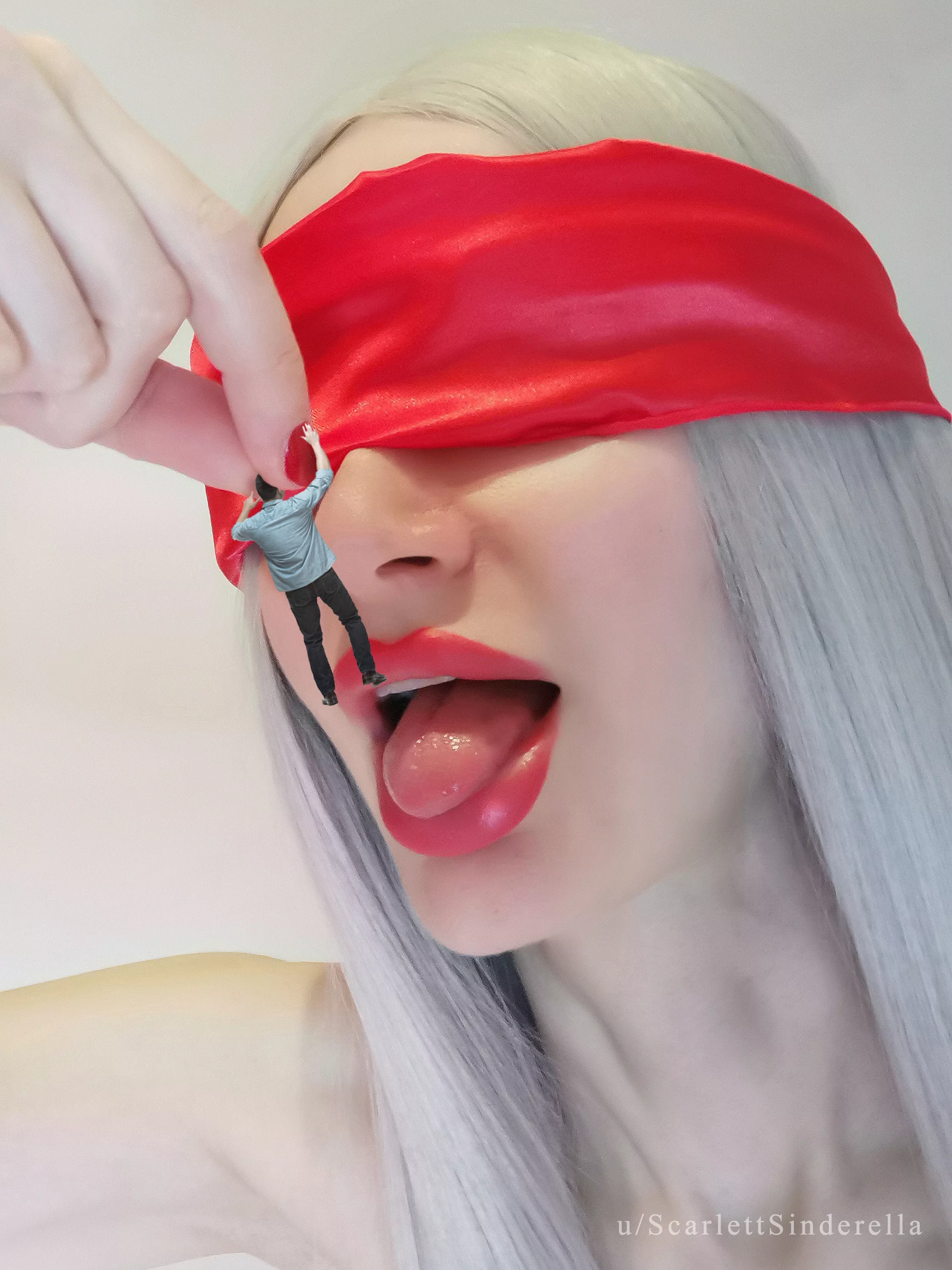 A Touch of Vore (By me, Scarlett Sinderella)