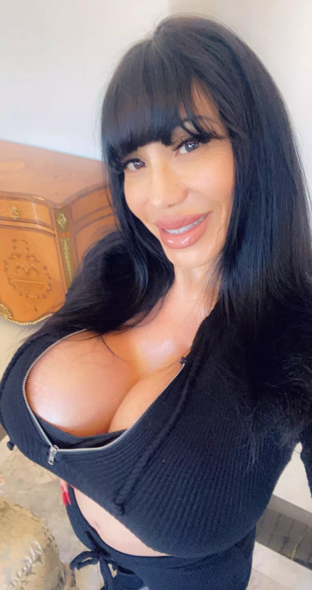 A true bimbo 100% of the time