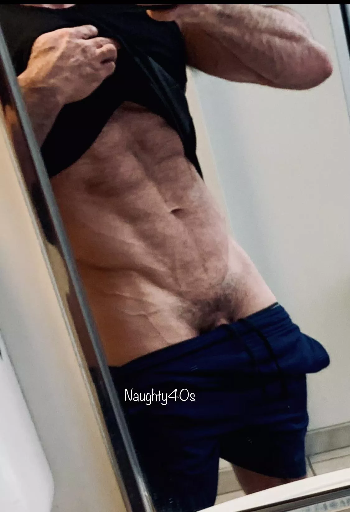 Ab check before the NYE festivities [M]