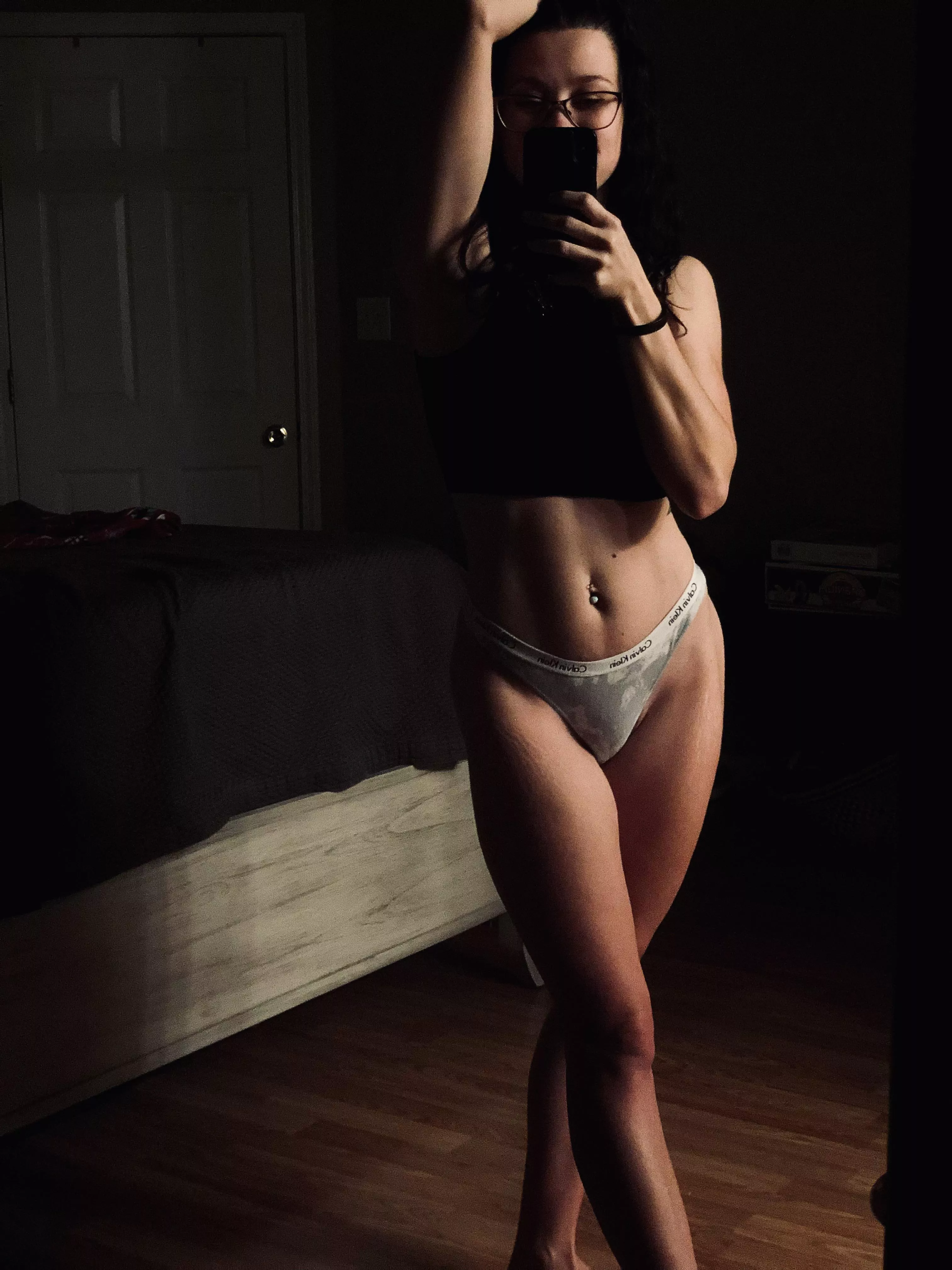 About to get in the shower with my beer. It’s all about rewarding yourself. 🚿♥️ [f]