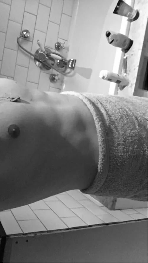 Abstract ‘cheese grater’ (m)