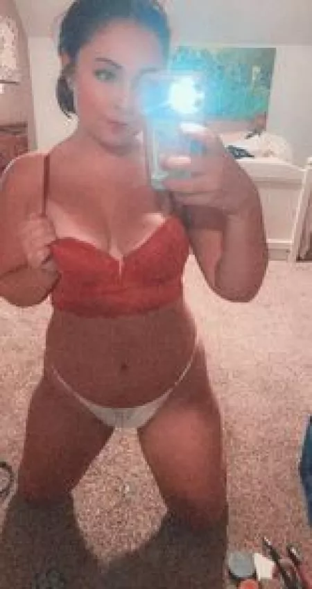 add me on my snap jess.spencer77 if you want some sissy play. first like gets a reward :*?