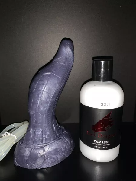 After seeing others reviews on the small, I bought a mini Habu w/o looking at the dimensions. Needless to say, mini Habu is TINY. Wish I would have gone with a small instead! Picture w/ the cumlube to get an idea of itβs size.