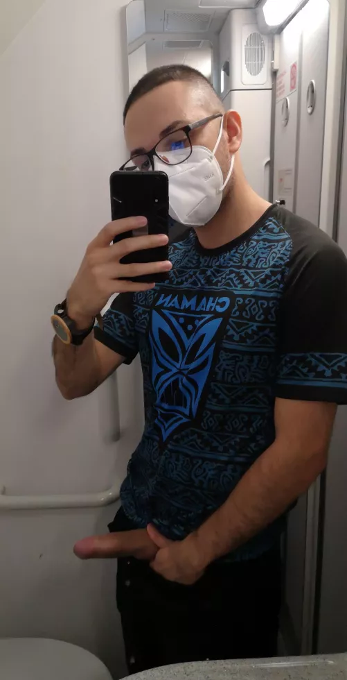 Airplane boner π