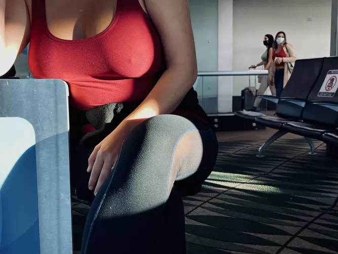 Airport days are the best days. Keep staring men, I love it.