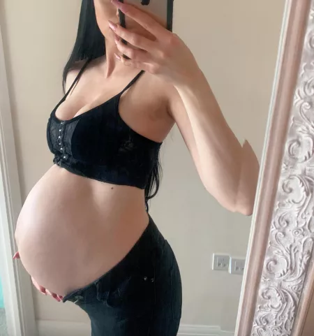 All bump π€ 37 Weeks