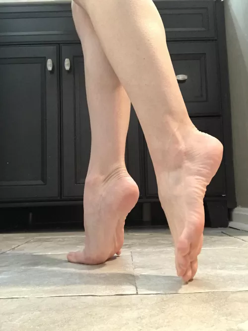 All cleanโฆ who wants to watch me put lotion on