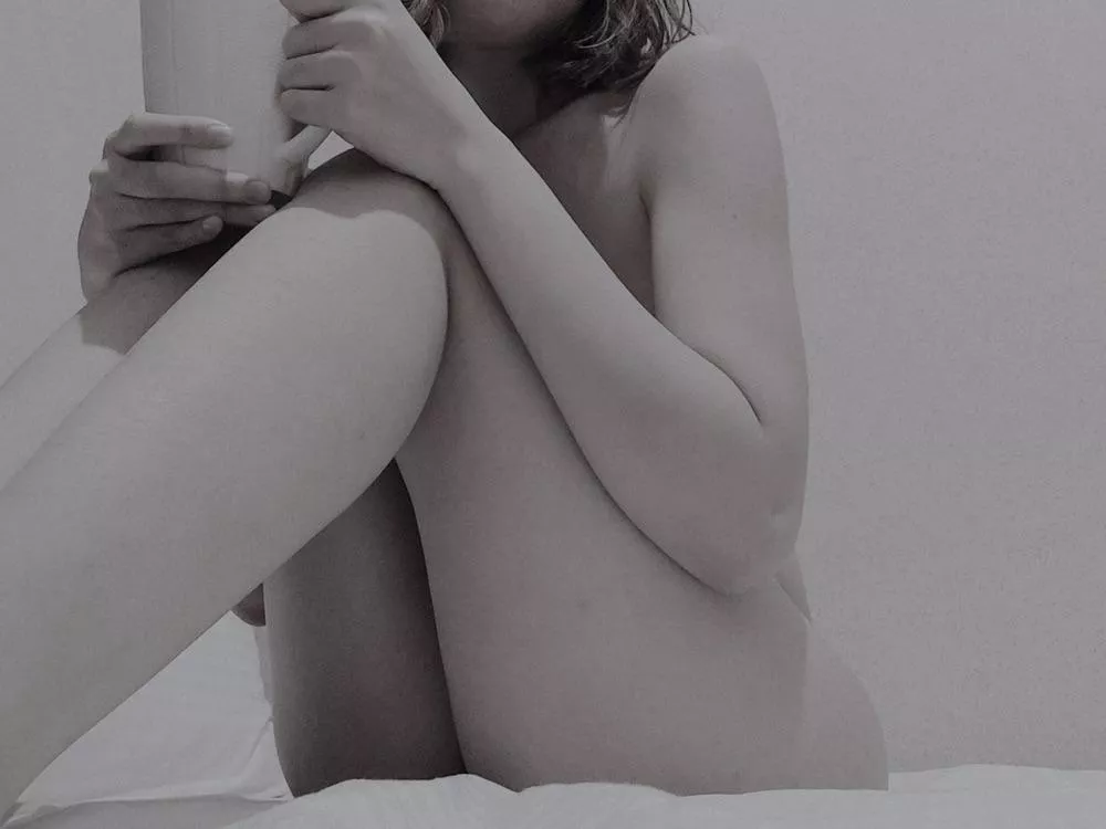 All cozy in bed ☀️