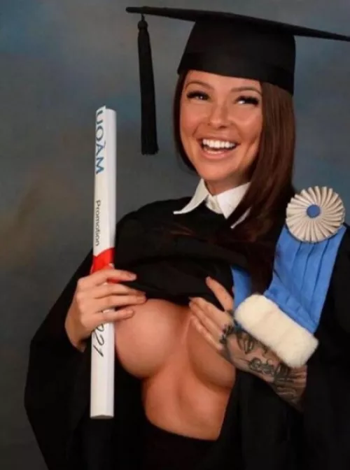 All graduation pictures should be like this