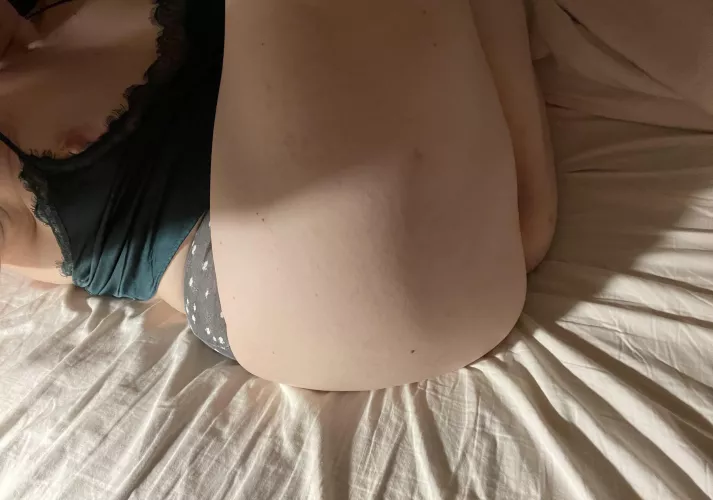 All I dream of nowadays is to be taken in this position.