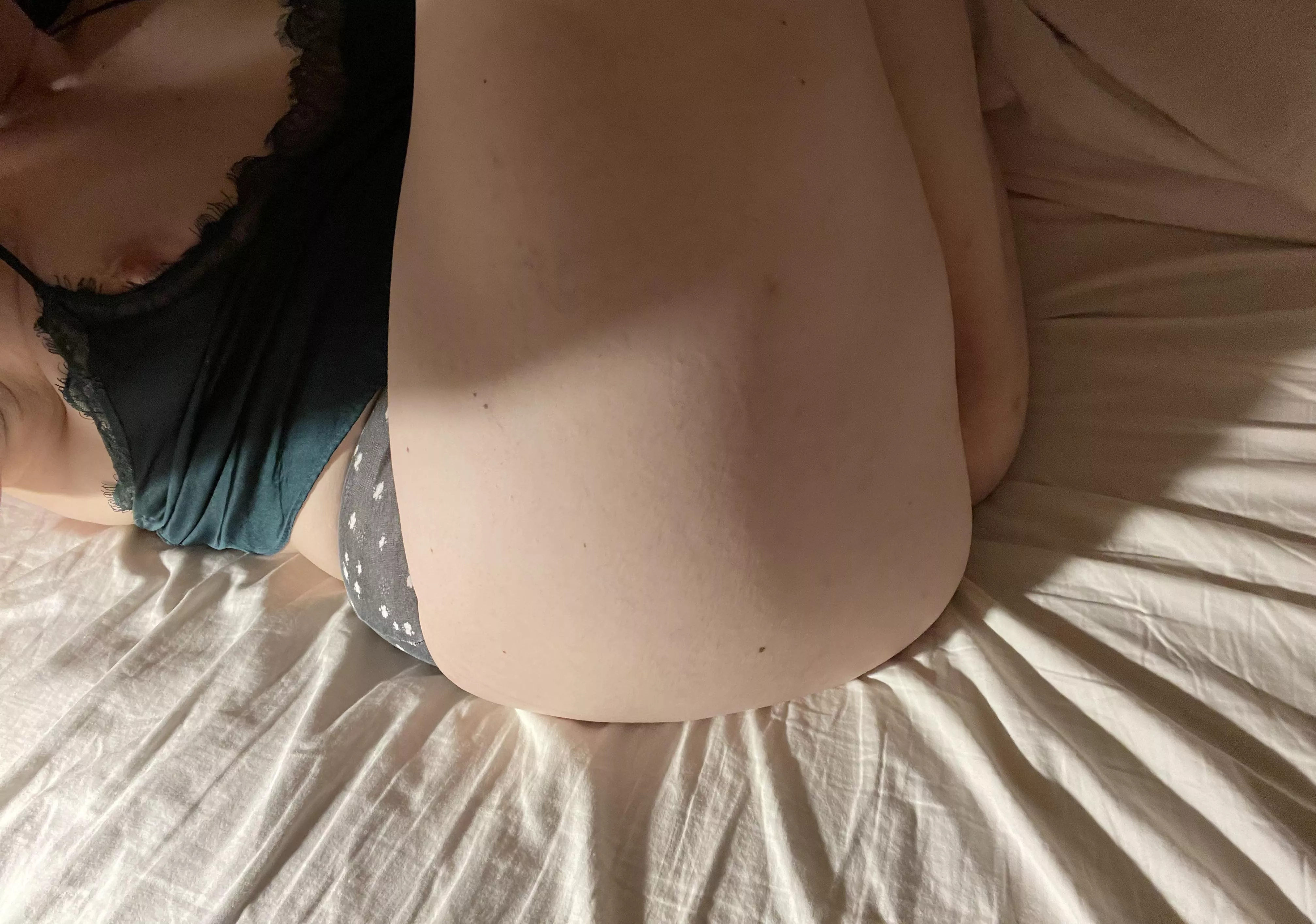 All I dream of nowadays is to be taken in this position.