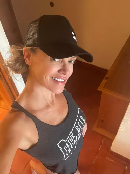 All natural Milf/Gilf, vacay in Mexico [f]51