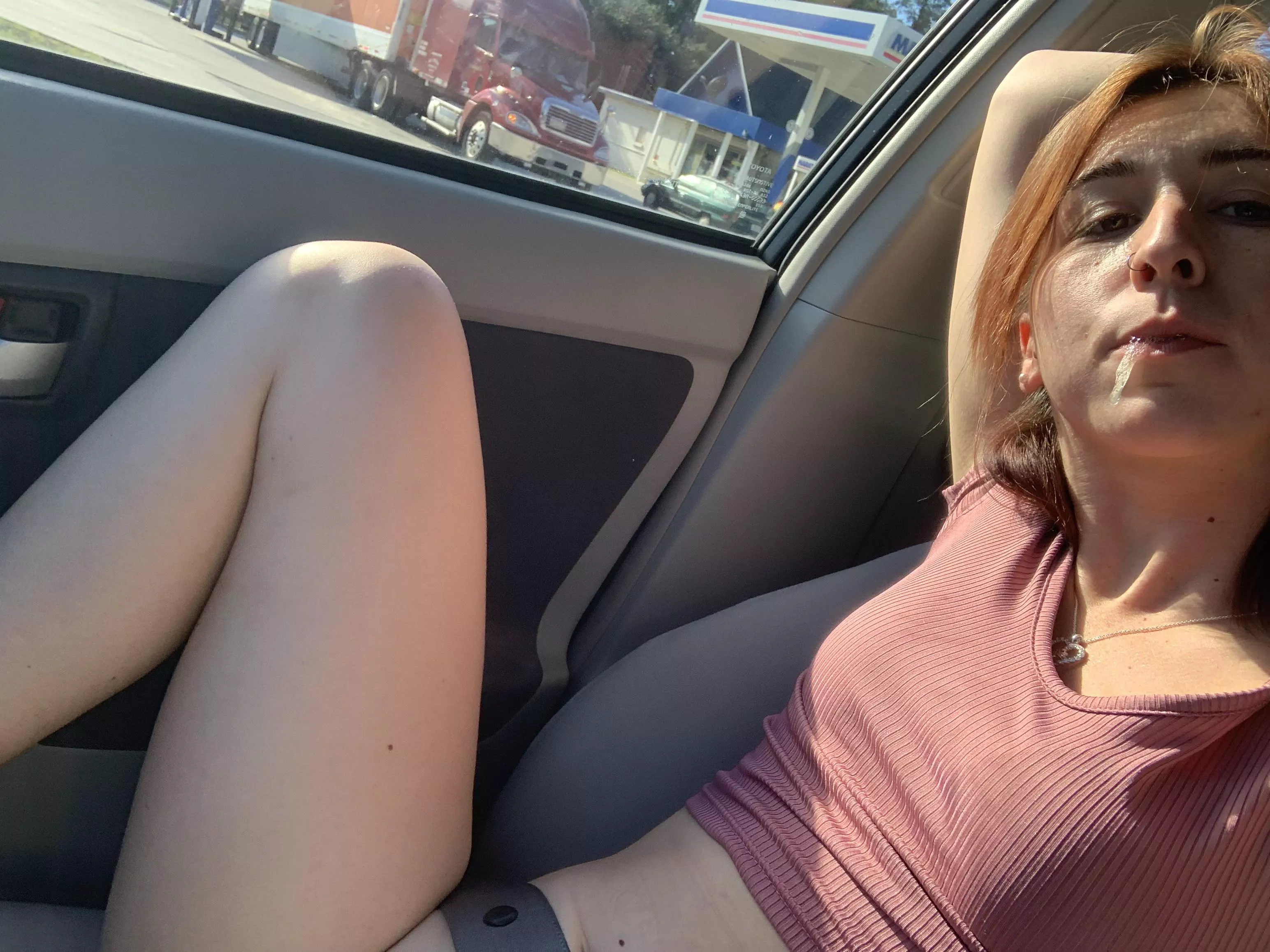 All the truckers have to do is look down 🥵 All the truckers have to do is look down 🥵