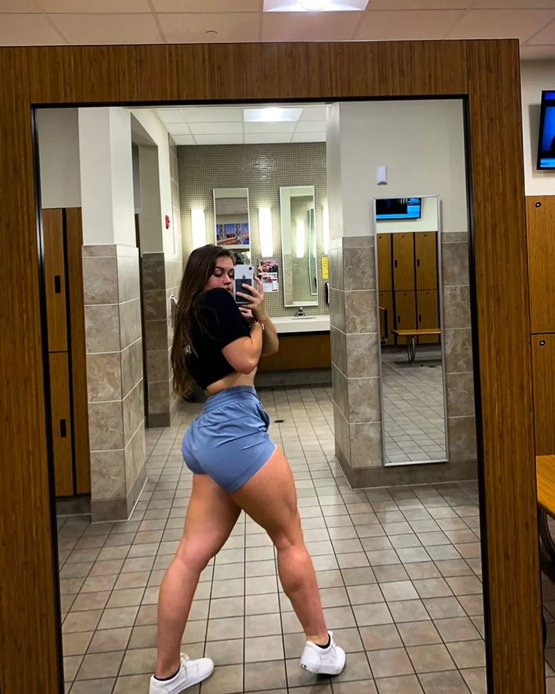 Allie Compton (@acompton.fit)