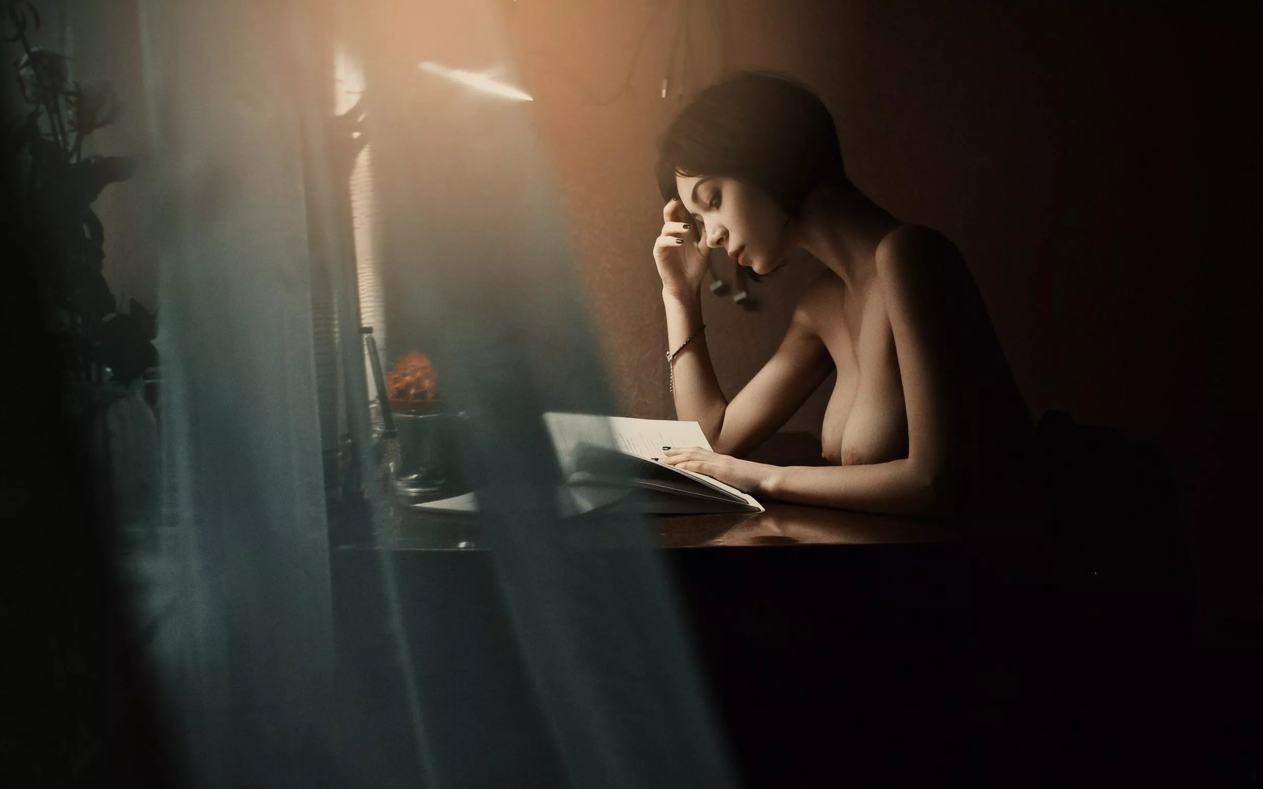 Alluring Photo, Unknown Model Alluring Photo, Unknown Model