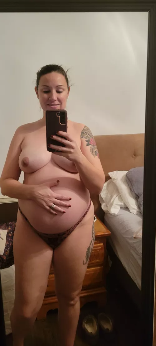 almost 33 weeks! I love being pregnant