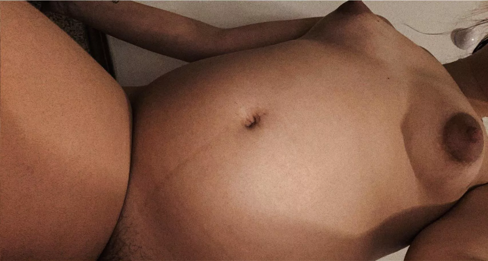 almost 6 months 🙈 so long to go… who wants to watch me throughout my journey? if you are wanting pregnancy content you’re looking at the right milf😛treat me daddy🍭 almost 6 months 🙈 so long to go… who wants to watch me throughout my journey? if you are wanting pregnancy content you’re looking at the right milf😛treat me daddy🍭