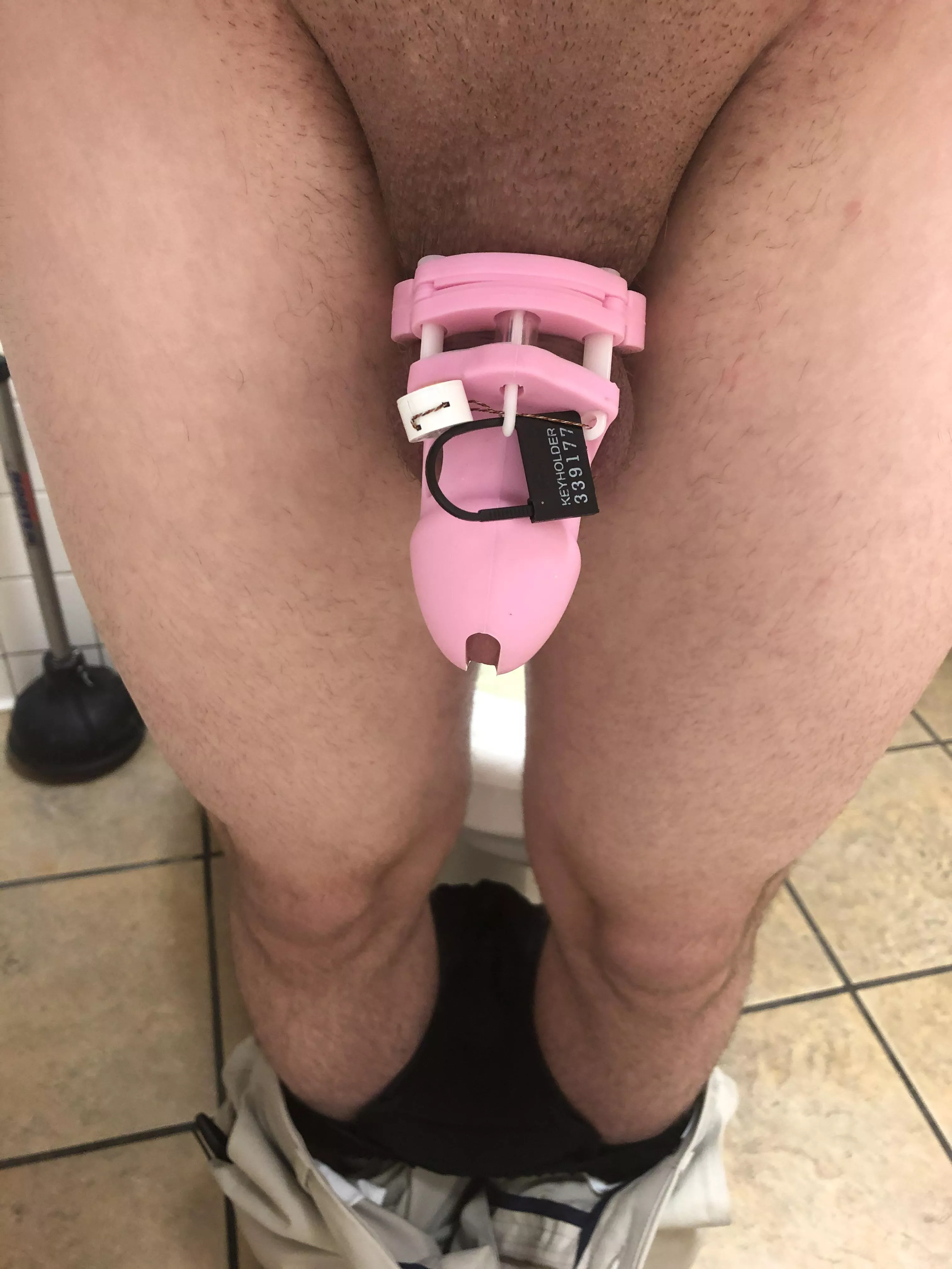 Almost a week into Locktober, and I’m already such a horny mess! Almost a week into Locktober, and I’m already such a horny mess!