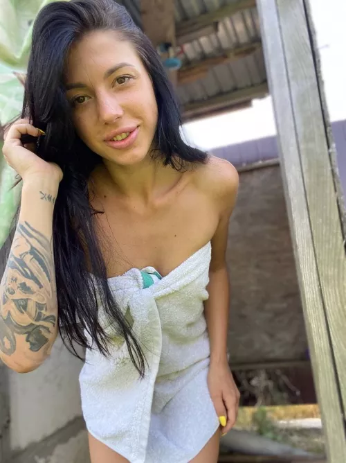 Always horny and very hot brunette