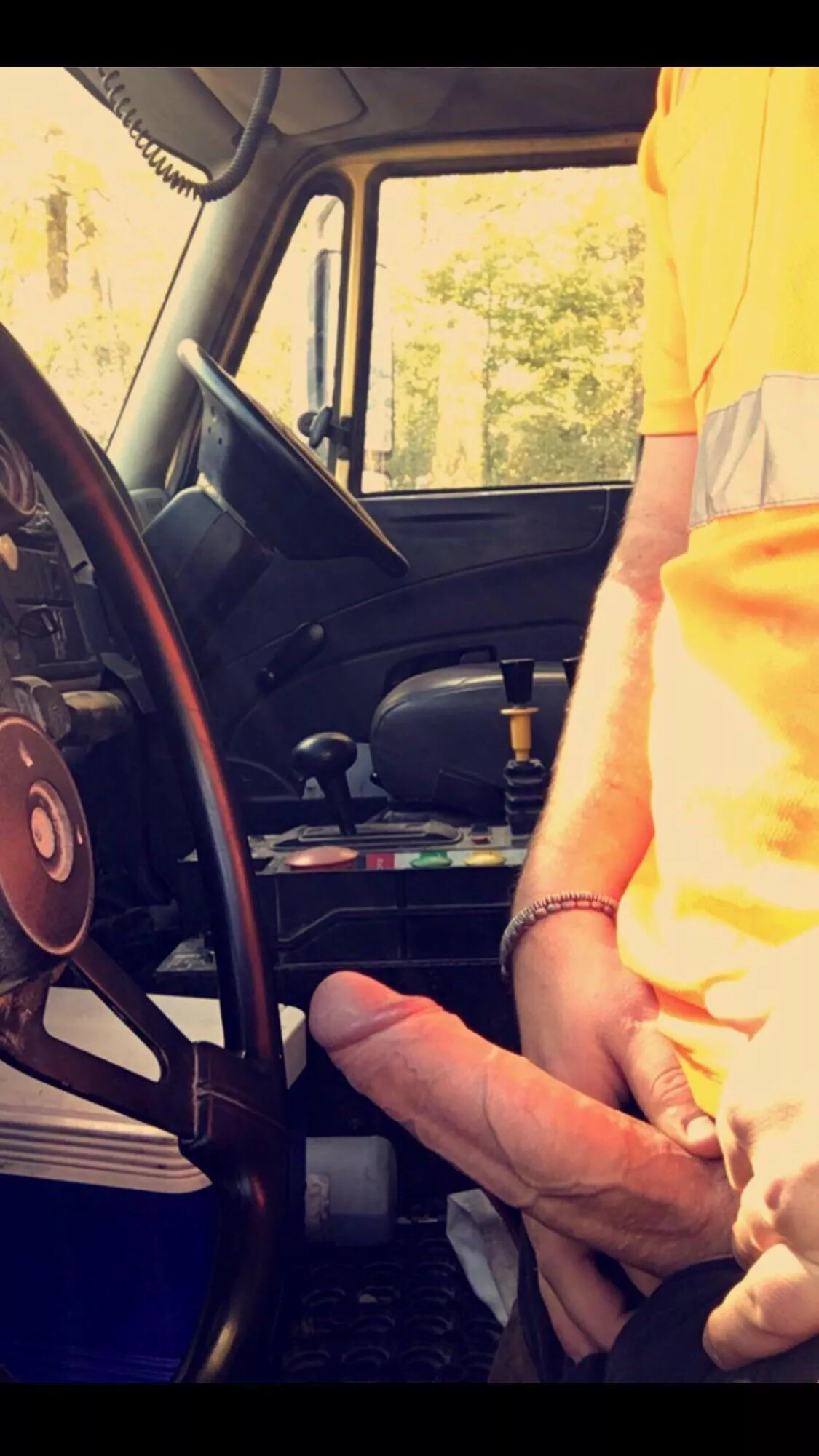 Always horny at work 🍆🍆