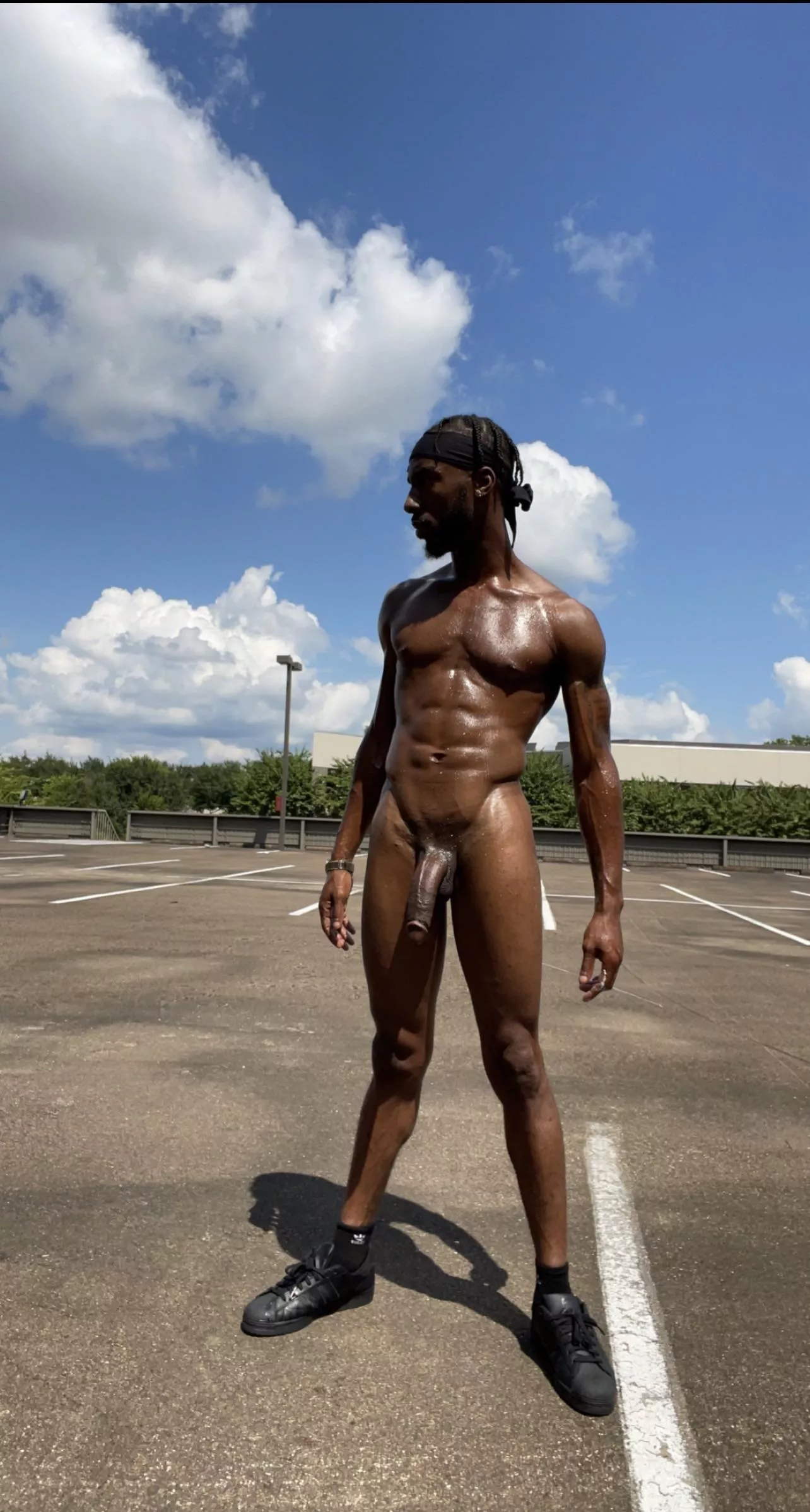 Always naked in public. 🥴