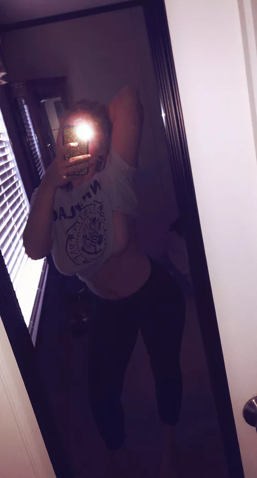 Always rocking my mans band tees 🖤