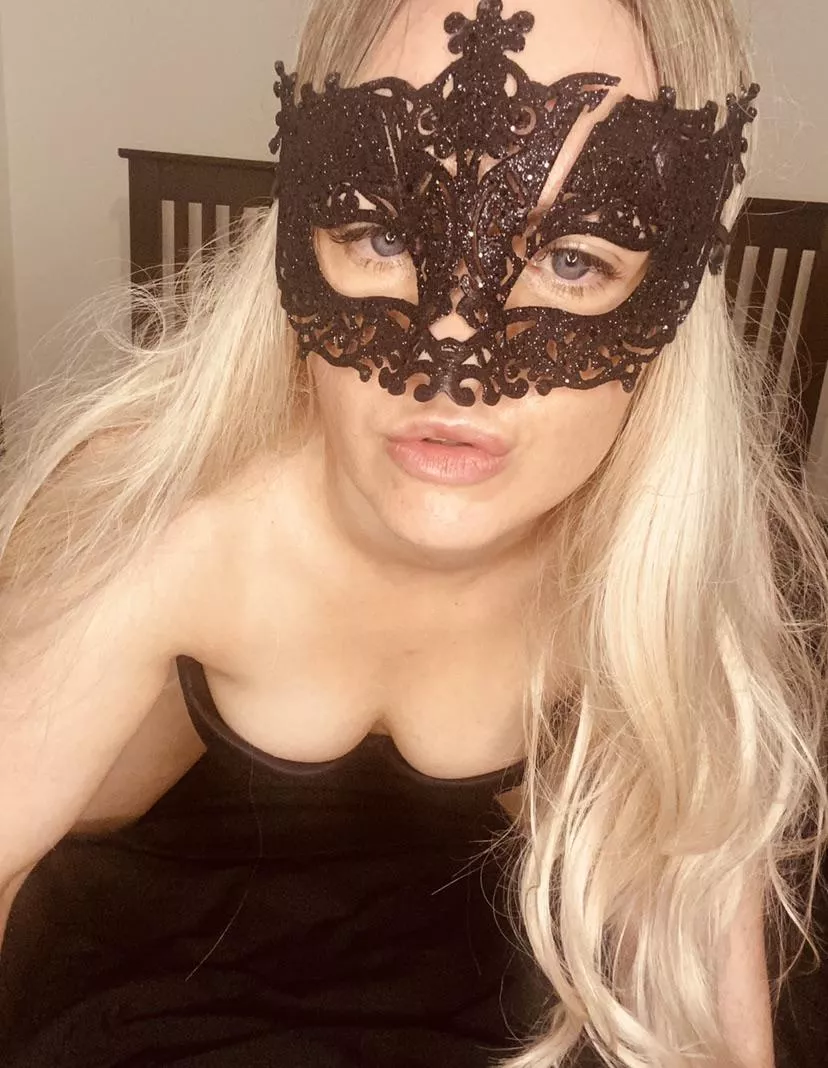 Always up to Mischief 😻 Cum join ME!!!