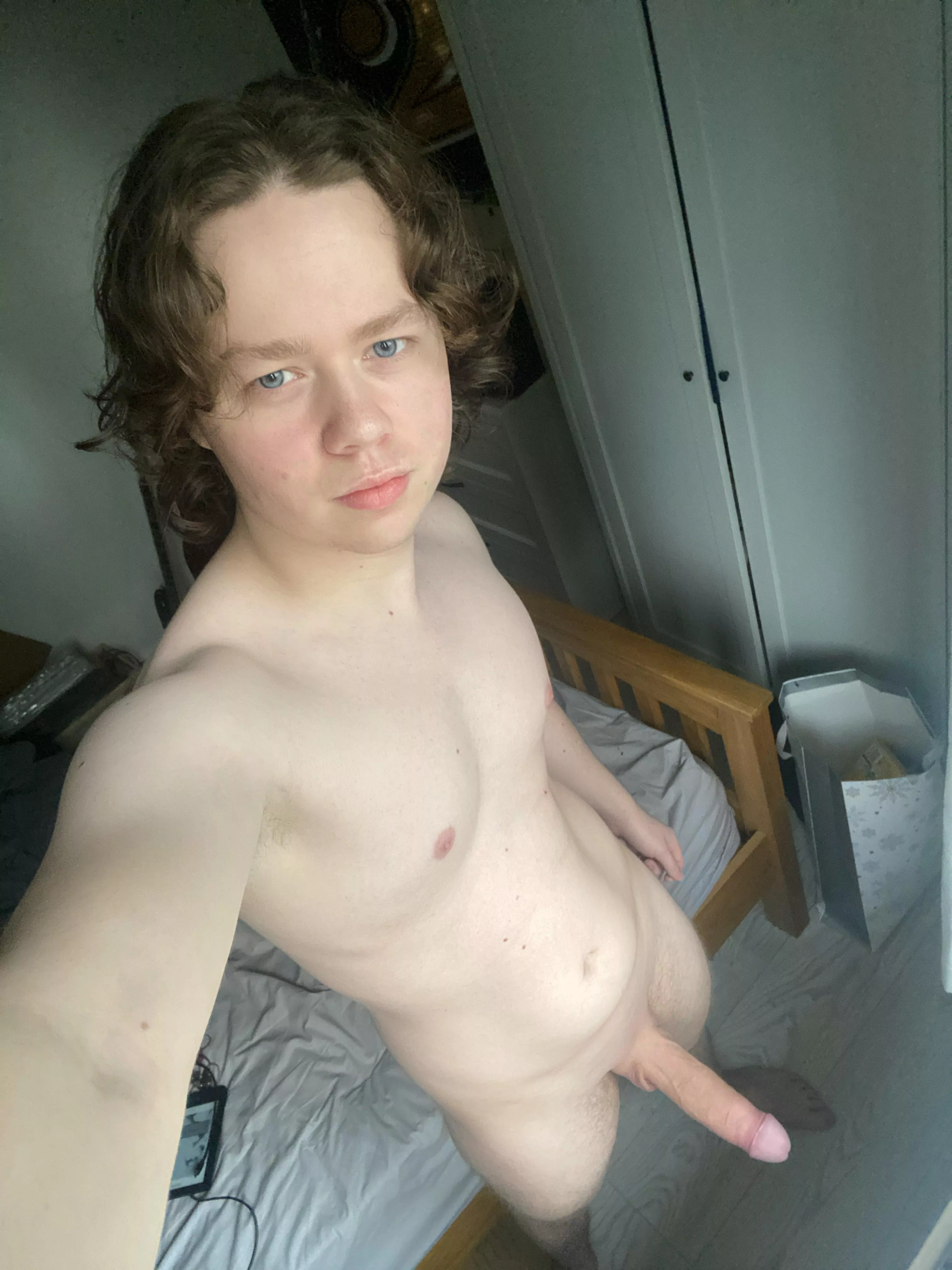 Am I catching any eyes? (21)