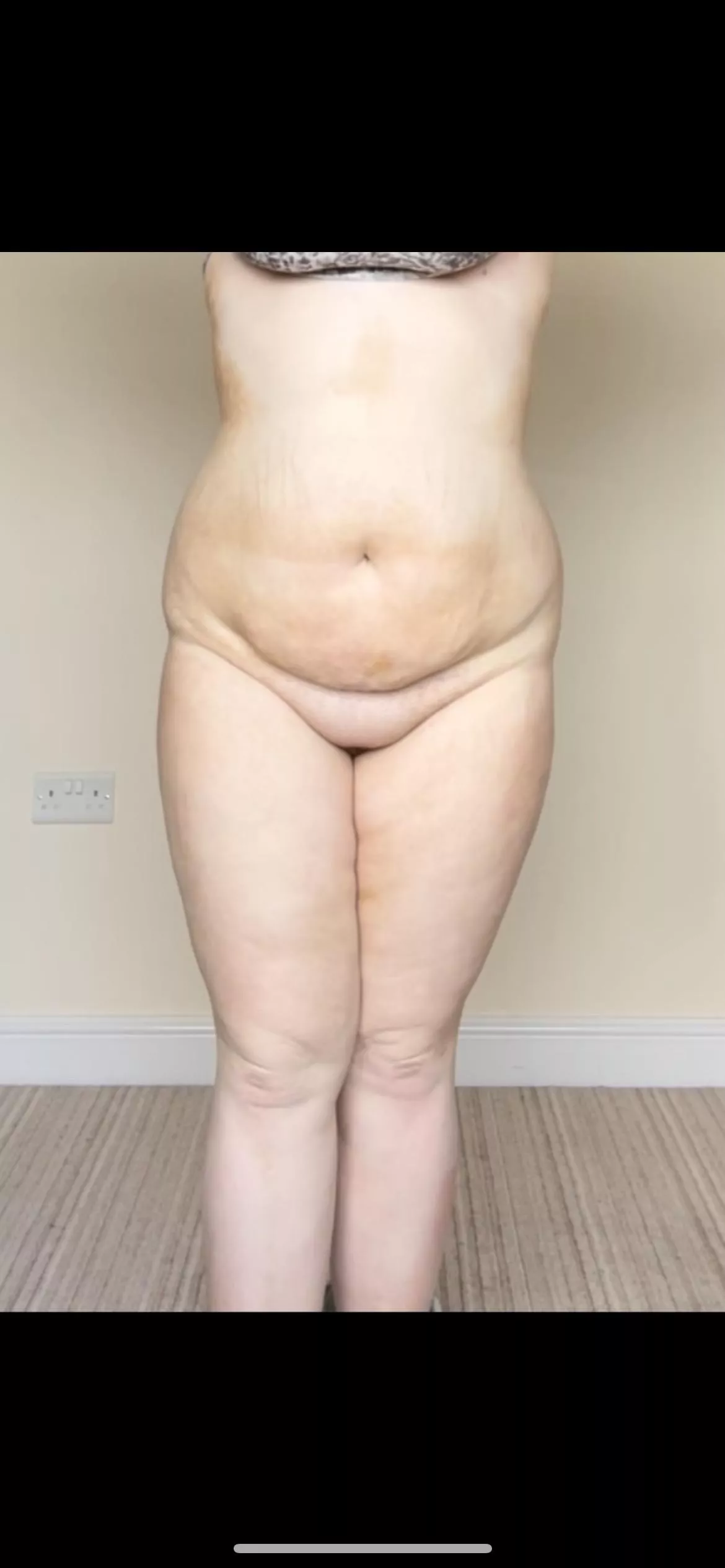 Am I chubby or Bbw? Honest opinions x I’m 23 but I’m a milf x