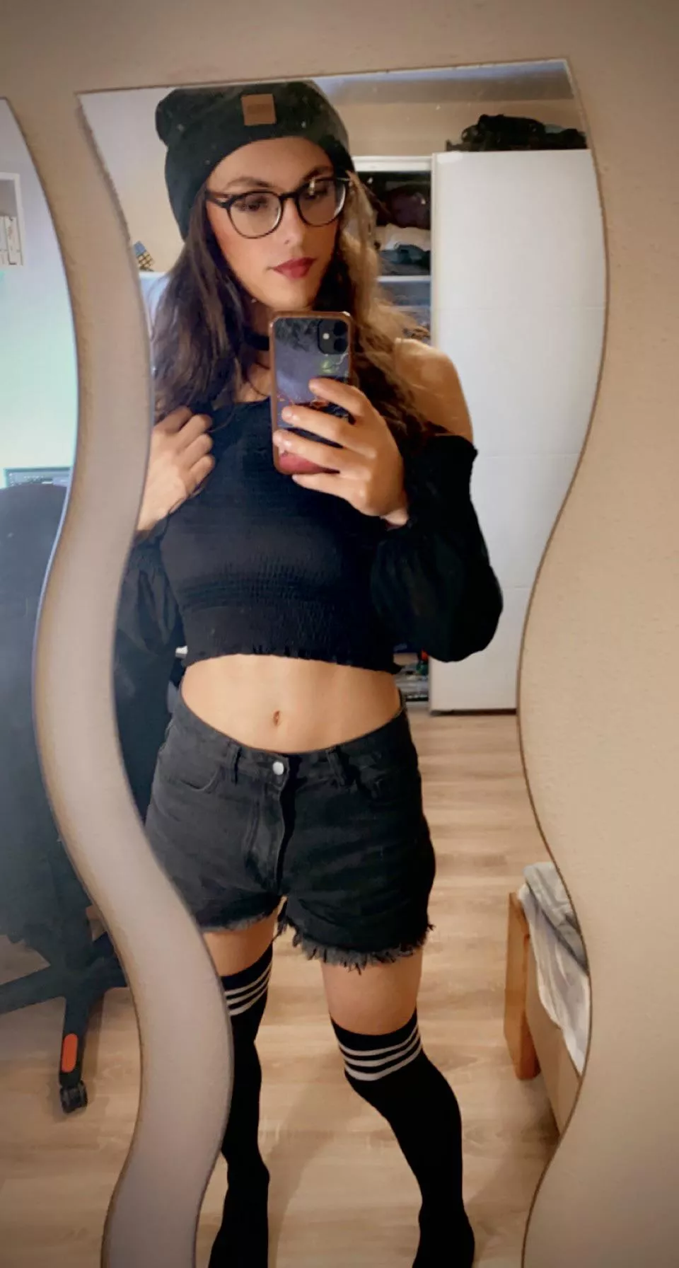 Am i girlfriend Material? 👉👈😇