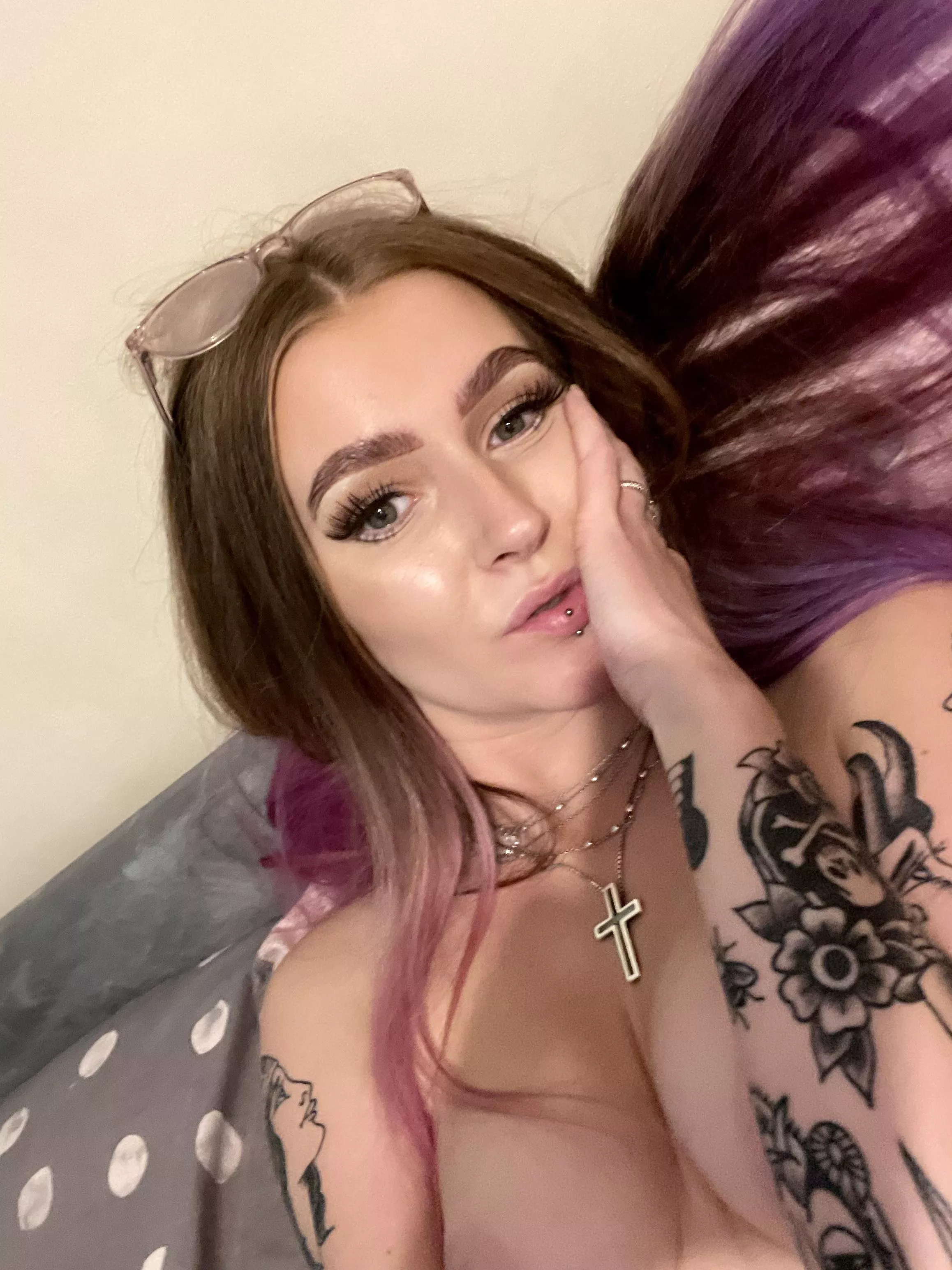 Am I pretty enough for you to cum all over my face?🥺