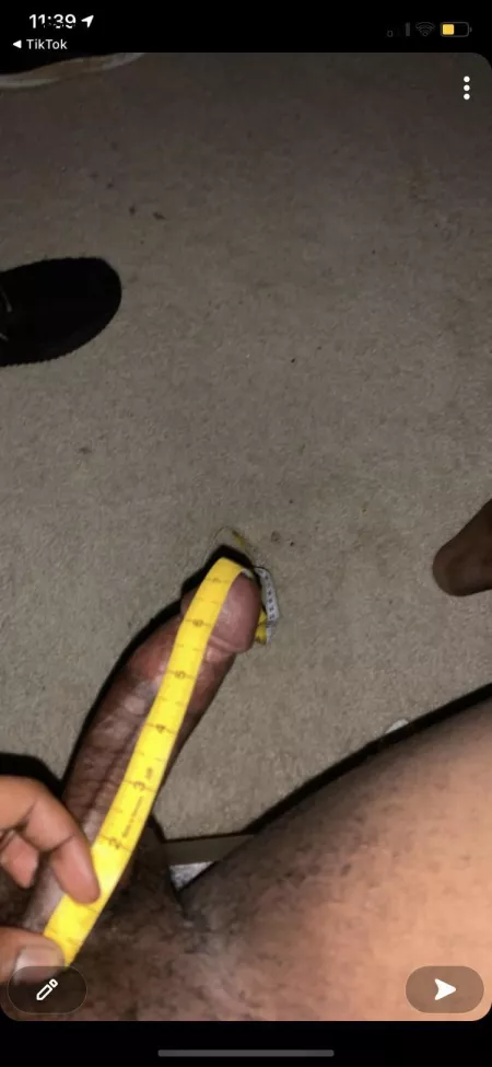 Am i small?