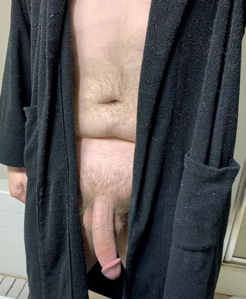 Am I wearing my robe correctly?