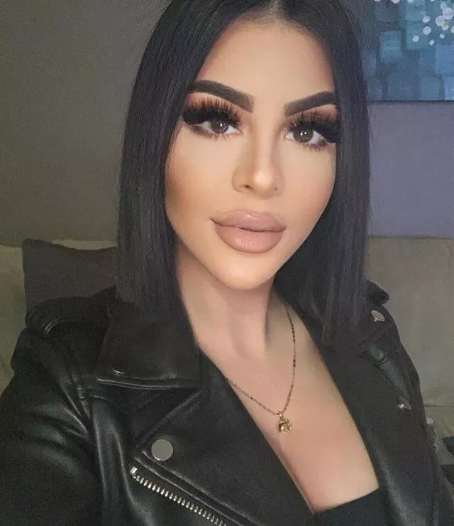 Amazing plumped lips