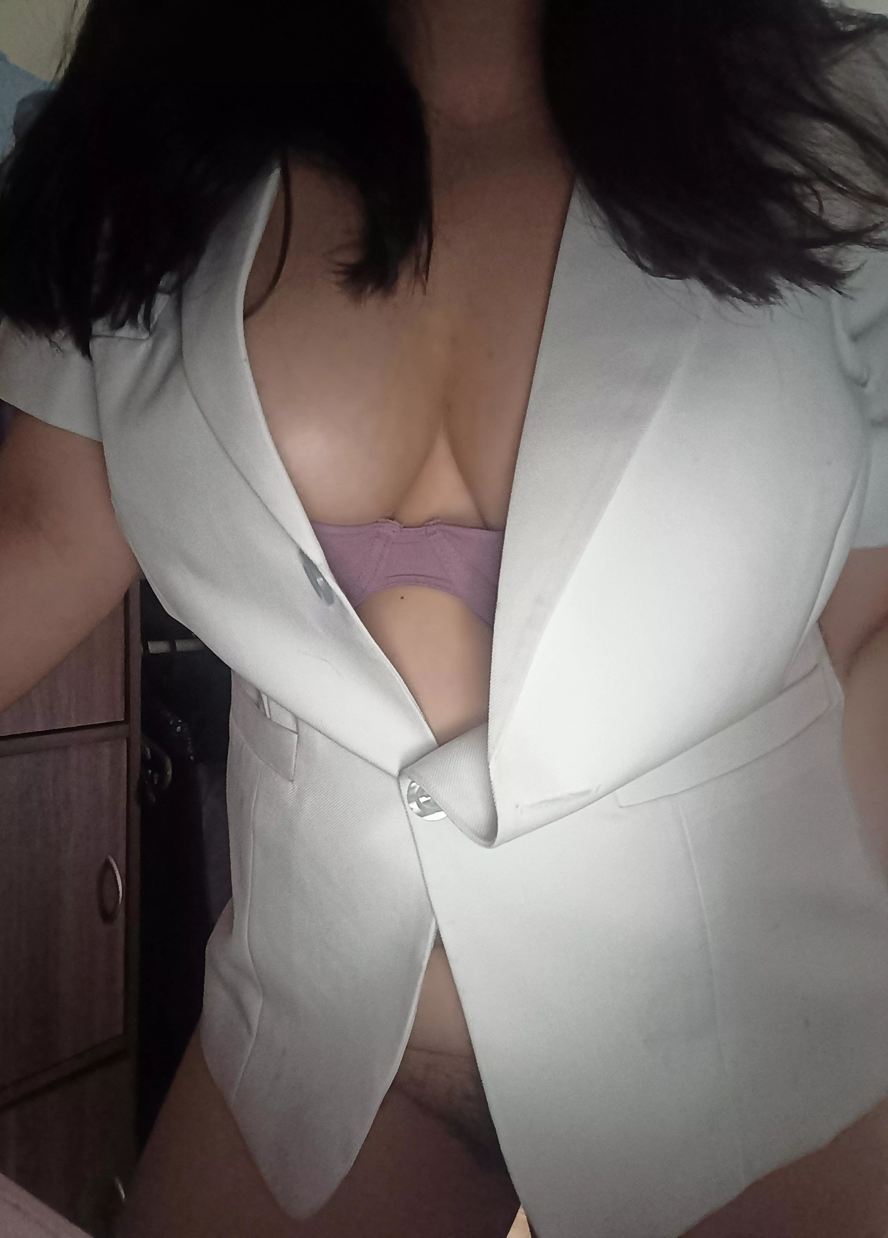 An answer (f)or those who are asking 😉 ps. this is my actual coat from work haha