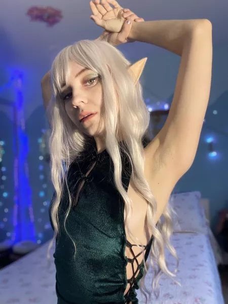 An elven armpit, yay or nay? π§π»ββοΈ