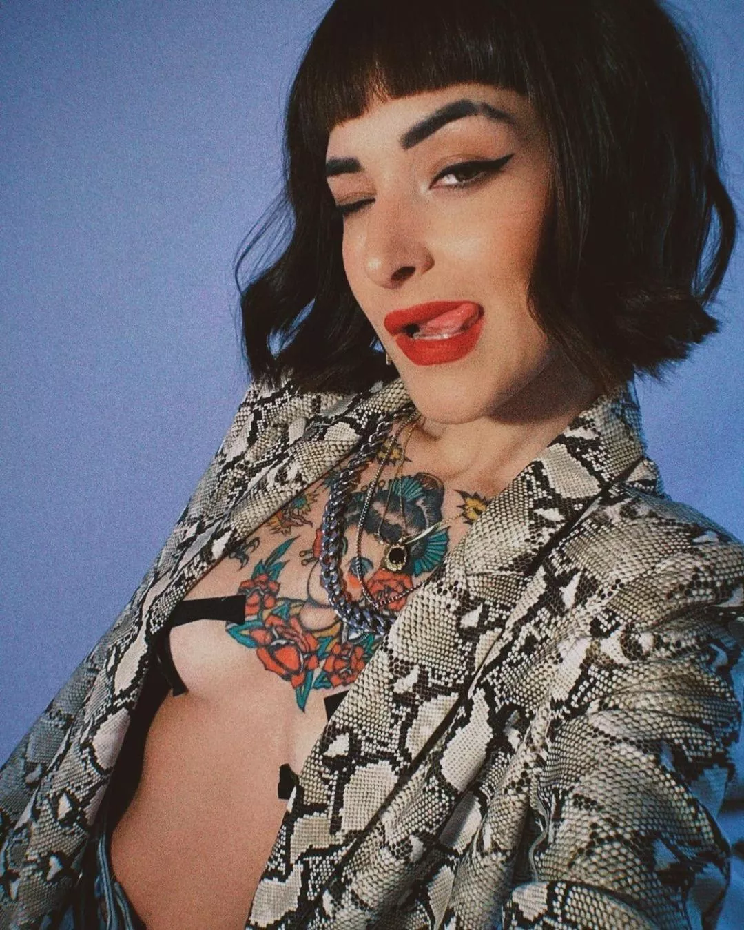 Andrea Hidalgo (@_andrea_hidalgo) [instagram]