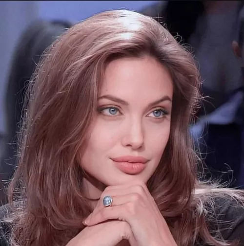 Angelina Jolie