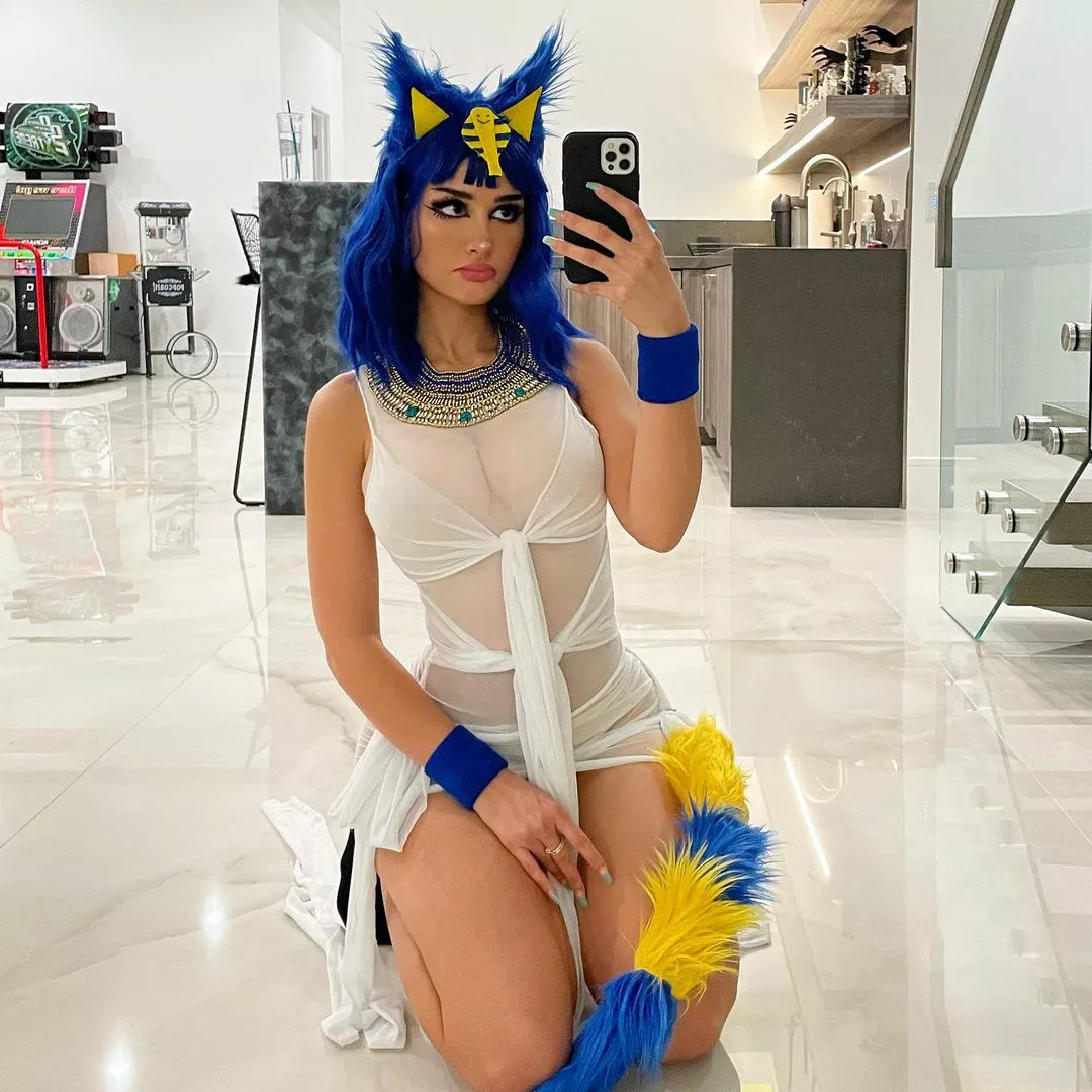 Ankha by Sssniperwolf ❤️