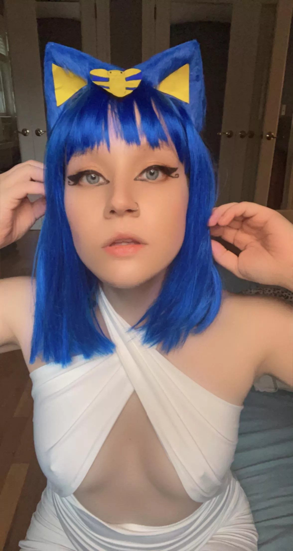 ankha cat girl 🐱💙