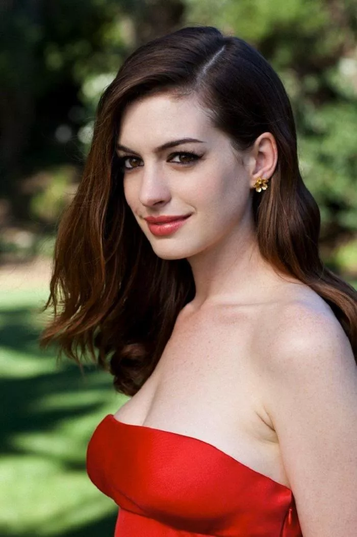 Anne Hathaway