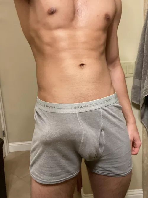 Another day, another post-gym bulge