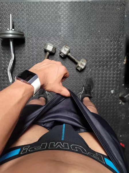 Another day at the Gym....hmu fellas🍆💦