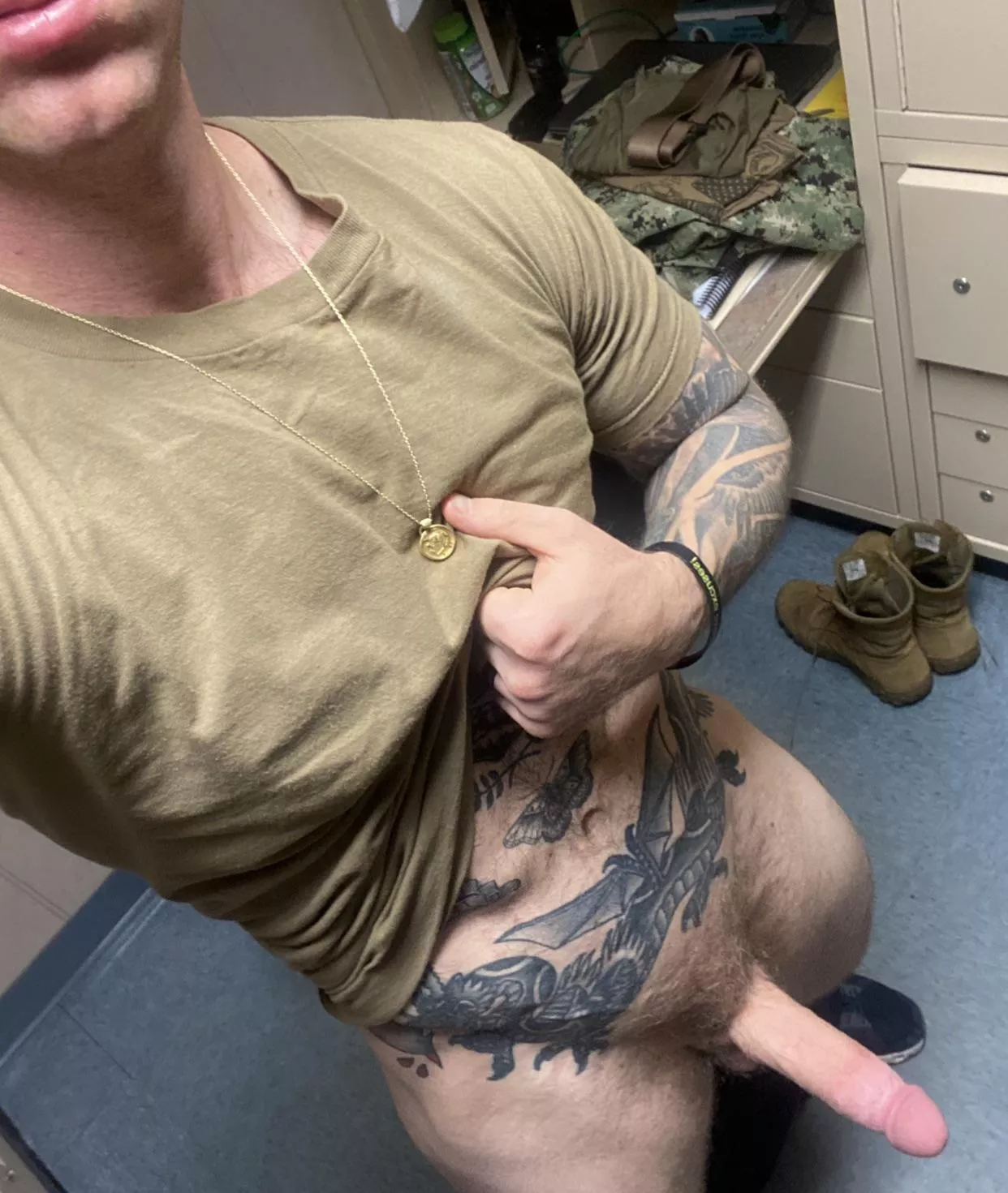 Another day 🤙🏼 lonely out here