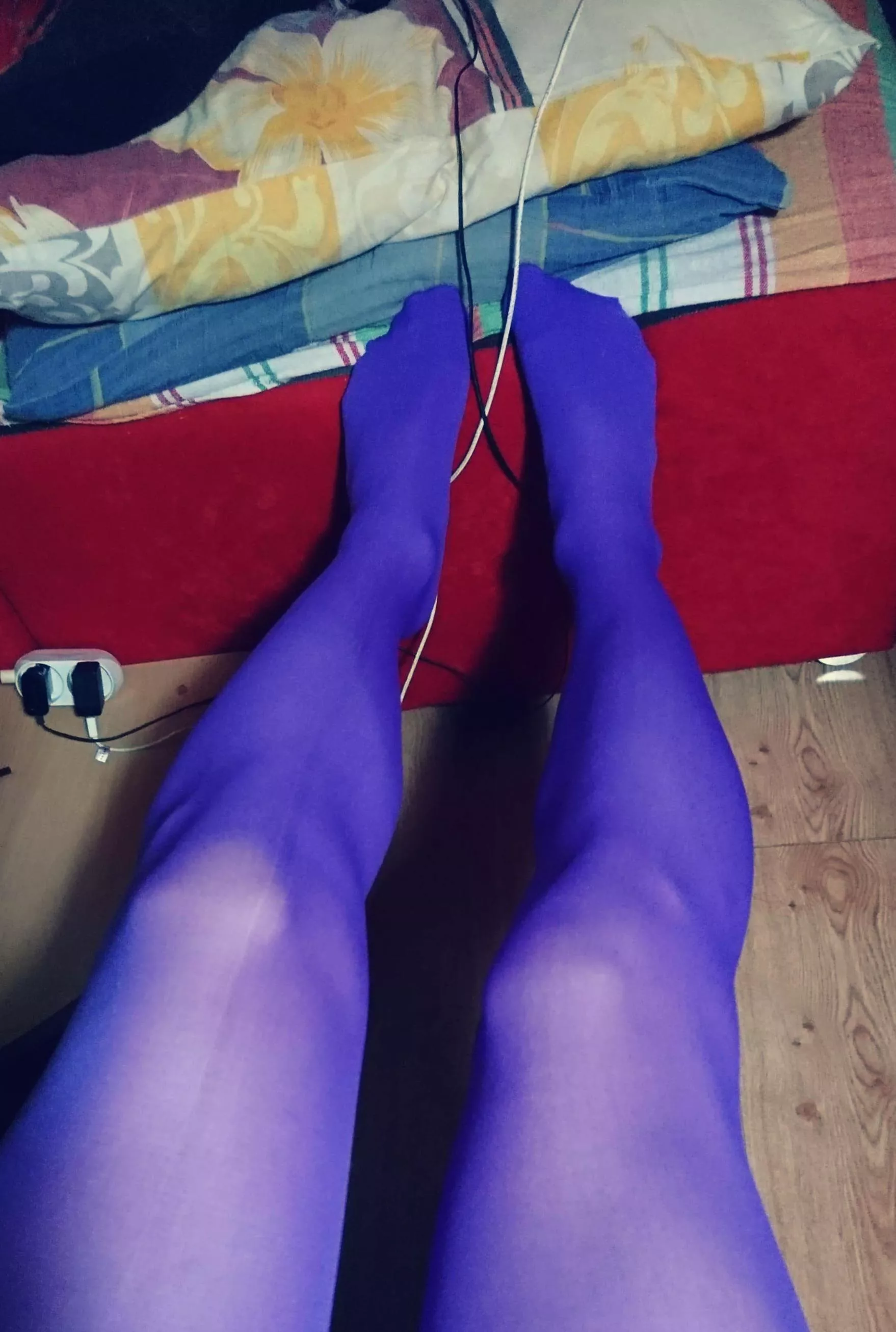 Another old pic. That's an awful color imo. Hope you like it anyway ^^